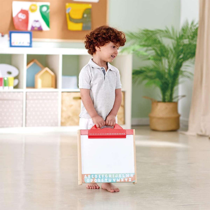 HAPE Lavagna 2 In 1 Con Maniglia E Contenitore - E1062