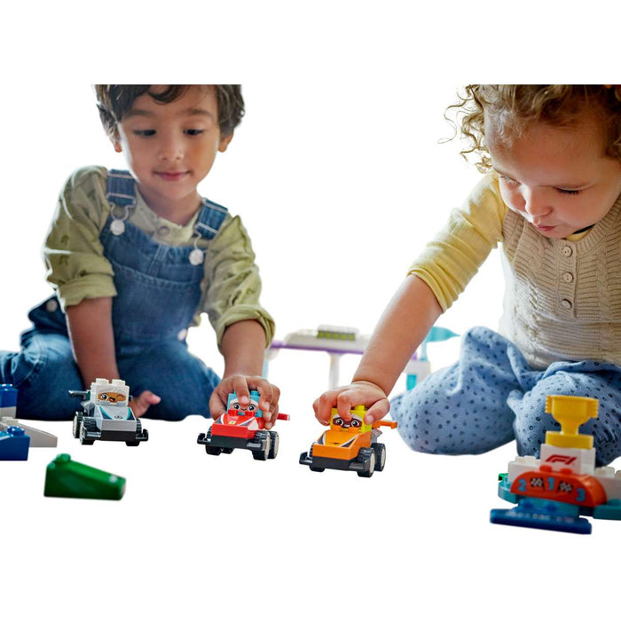 LEGO Auto Da Corsa E Piloti Team F1® - 10445