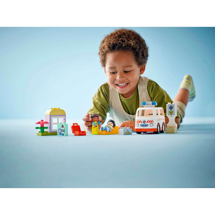 LEGO Ambulanza E Autista - 10447