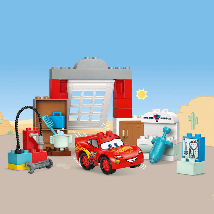 LEGO La Visita Di Mcqueen All' Officina Di Doc - 10456