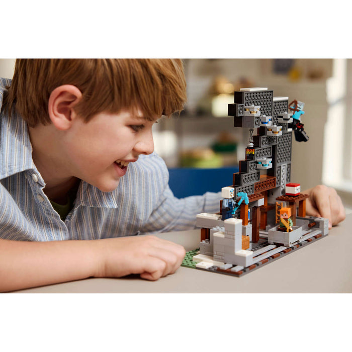 LEGO La Miniera Delle Piccozze - 21277