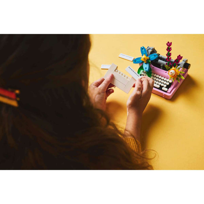 LEGO Macchina Da Scrivere Con Fiori - 31169