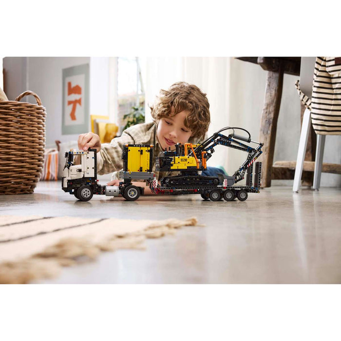 LEGO Autocarro Volvo Fmx Ed Escavatore Elettrico Ec230 - 42175