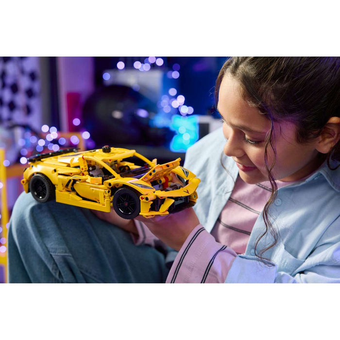 LEGO Chevrolet Corvette Stingray - 42205