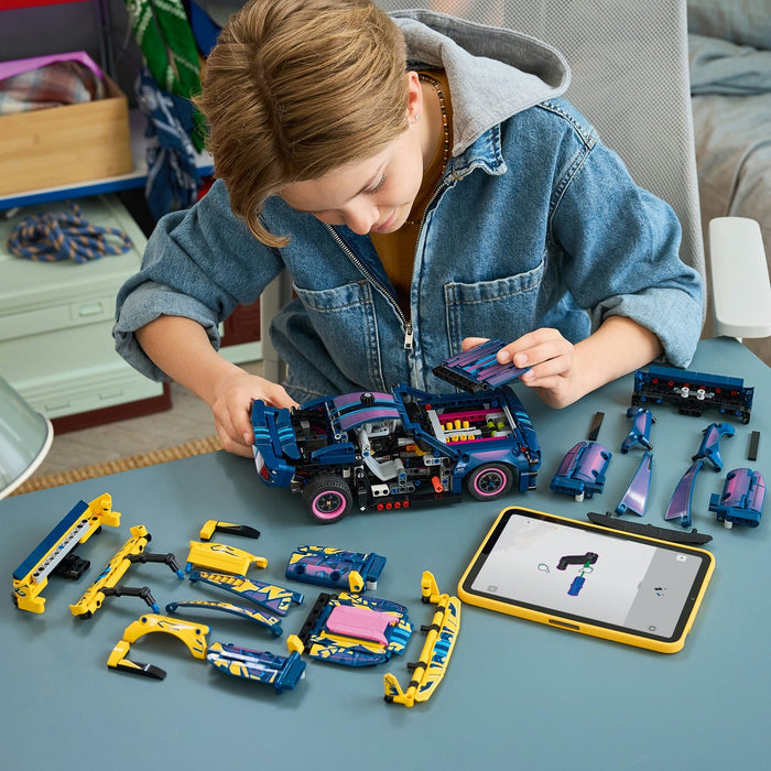 LEGO Ford Mustang Gt Custom Garage