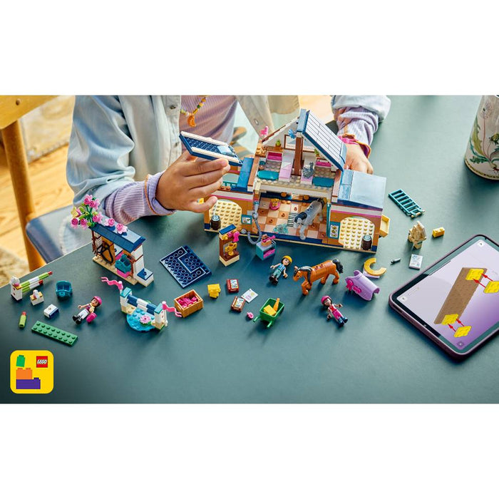 LEGO Scuderia E Accademia Di Equitazione - 42688