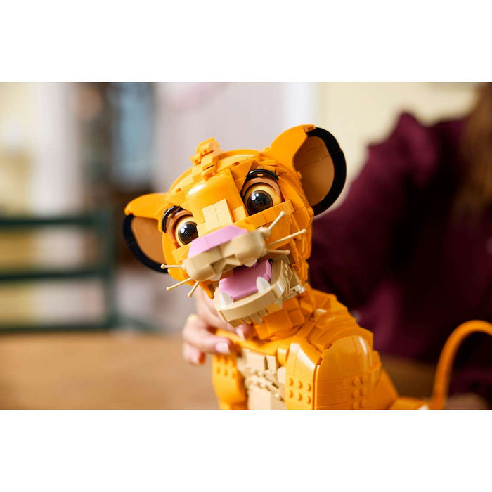 LEGO Giovane Simba, Re Leone - 43247