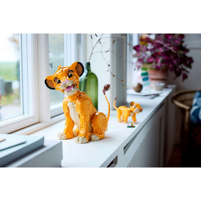 LEGO Giovane Simba, Re Leone - 43247