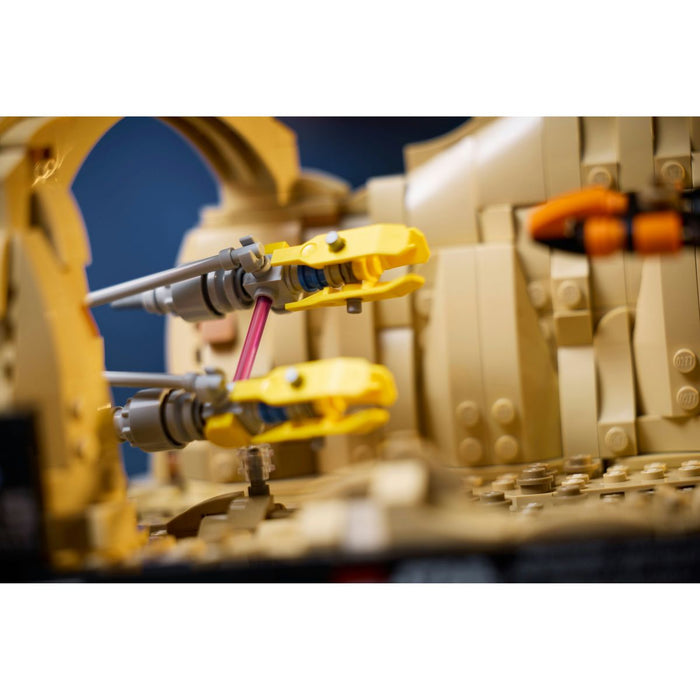 LEGO Diorama Gara Degli Sgusci Su Mos Espa - 75380
