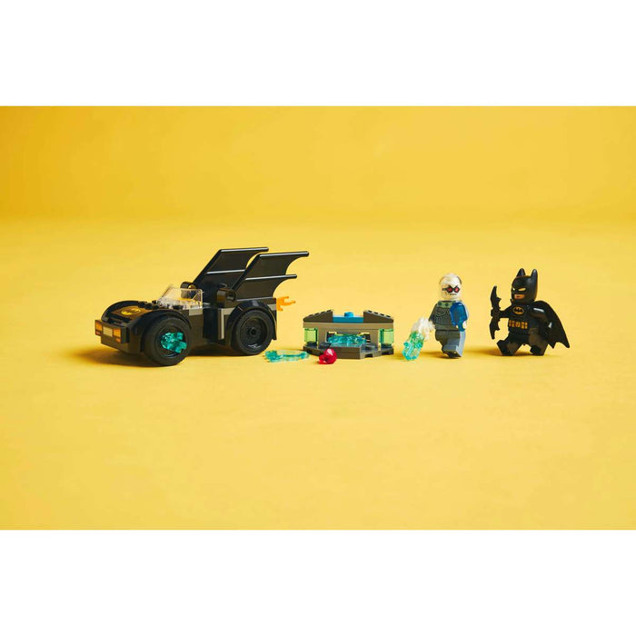 LEGO Batman E Batmobile Contro Mr Freeze - 76301