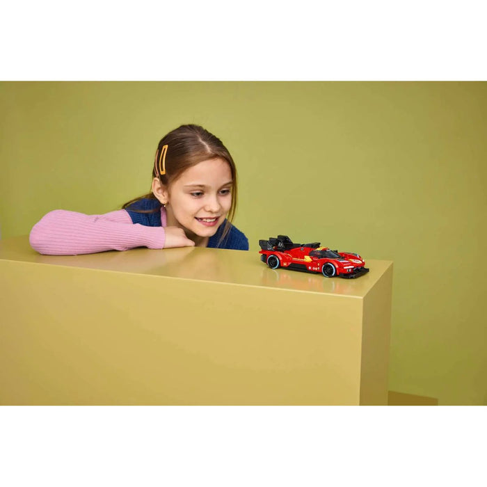 LEGO Ferrari 499P - 77261, Macchina Giocattolo Stem E Minifigure Da Collezione, Regalo Sportivo Per Bambini 9+