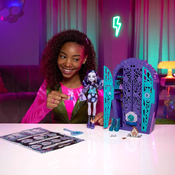 MATTEL Monster High Segreti Da Brivido Twyla - HYT74