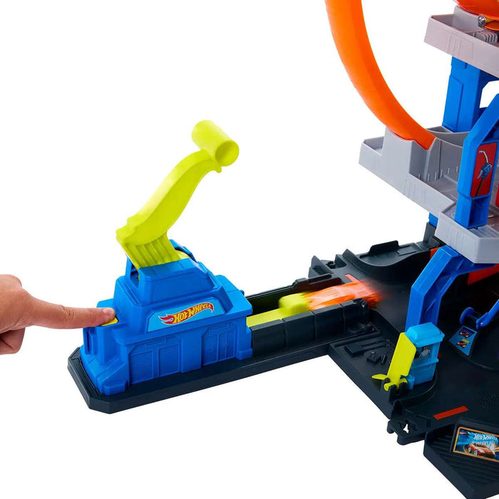 MATTEL Hot Wheels City Mega Gigaloop Garage - JBM74