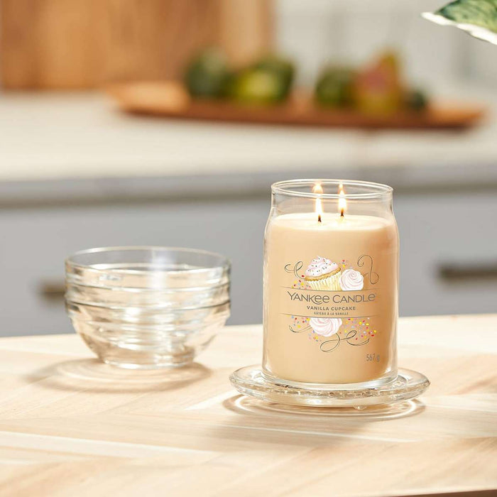 YANKEE CANDLE Giara Grande Signature Vanilla Cupcake - 1629969E