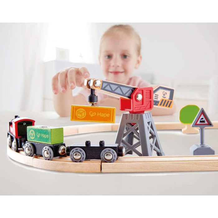 HAPE Pista Treno Con Gru E Set Locomotiva - E3731