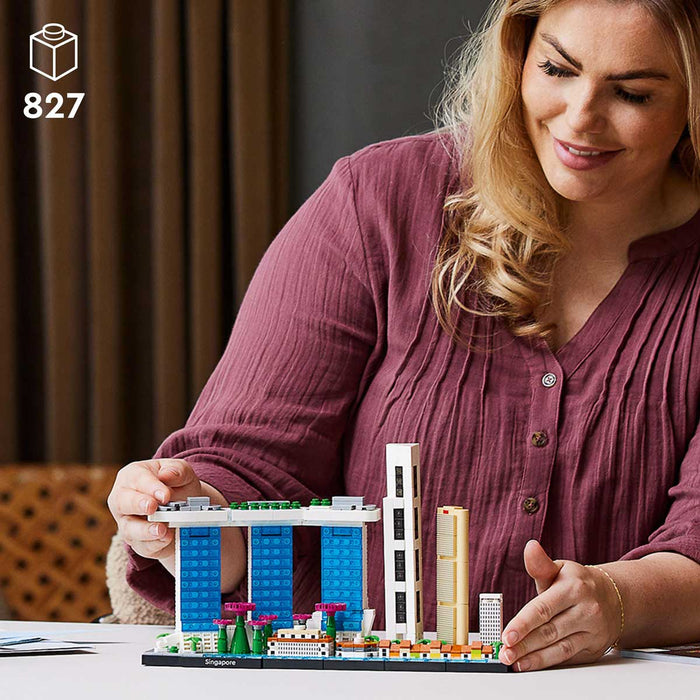 LEGO Singapore - 21057
