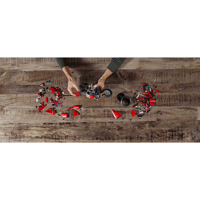 LEGO Technic Ducati Panigale V4 R - 42107