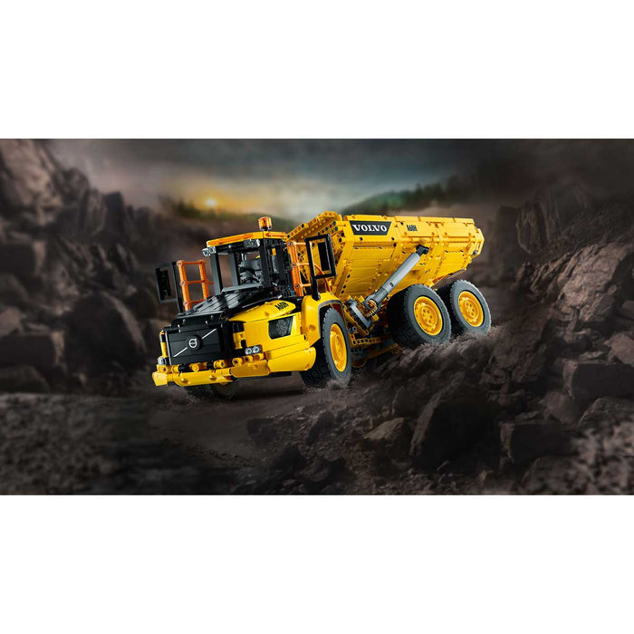 LEGO Technic 6X6 Volvo - Camion Articolato - 42114