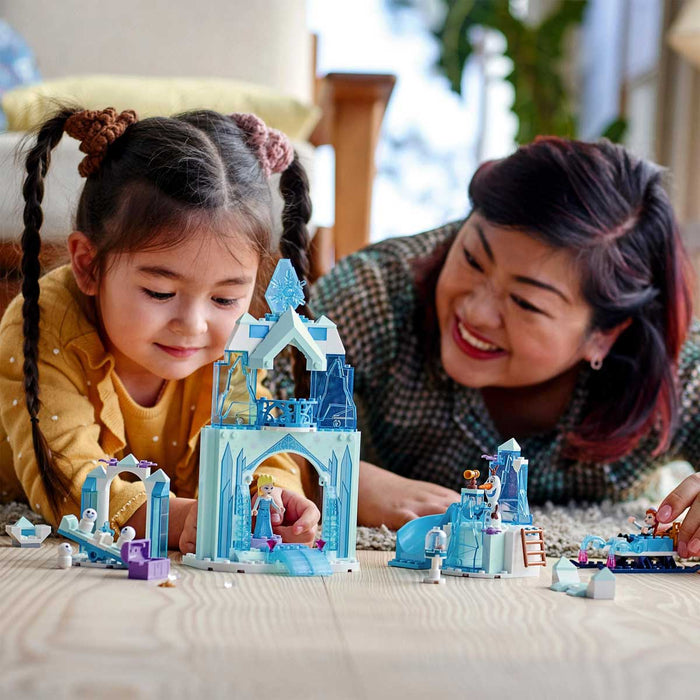 LEGO Disney Princess Il Paese Delle Meraviglie Ghiacciato Di Anna Ed Elsa - 43194