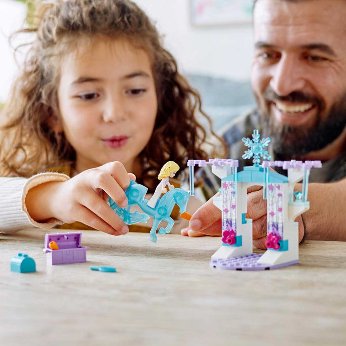 LEGO Elsa E La Stalla Di Ghiaccio Di Nokk - 43209