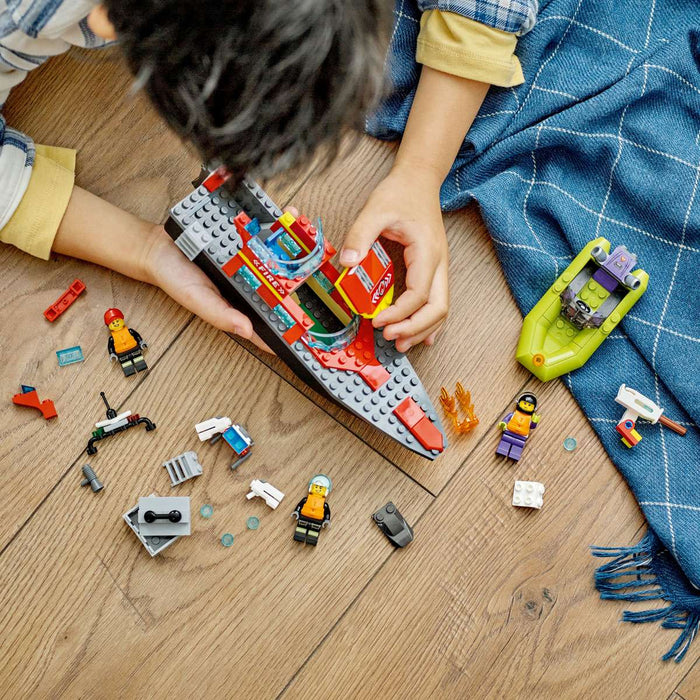 LEGO City Barca Di Soccorso Antincendio - 60373