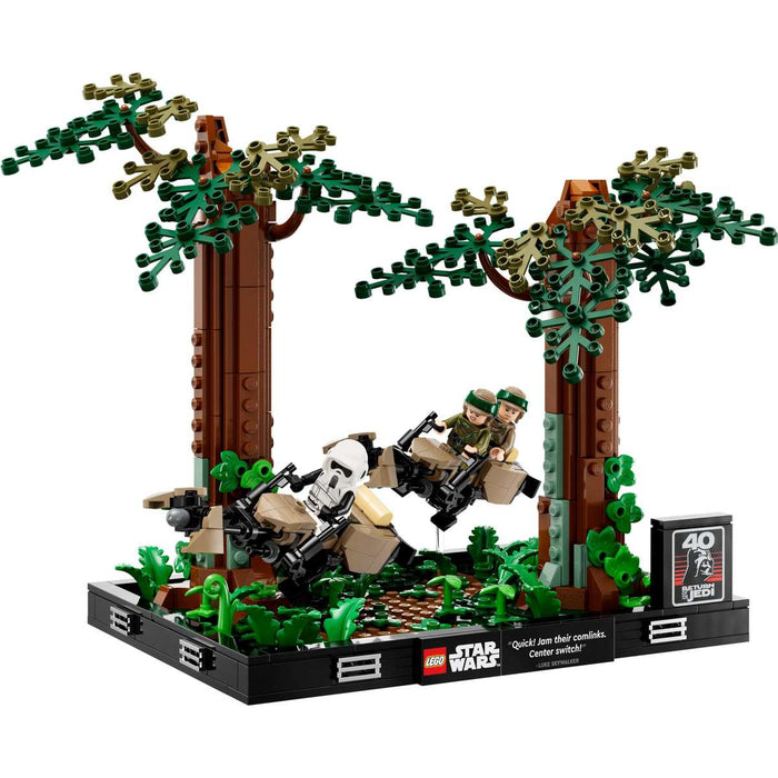 LEGO Star Wars Diorama Inseguimento Con Lo Speeder Su Endor - 75353