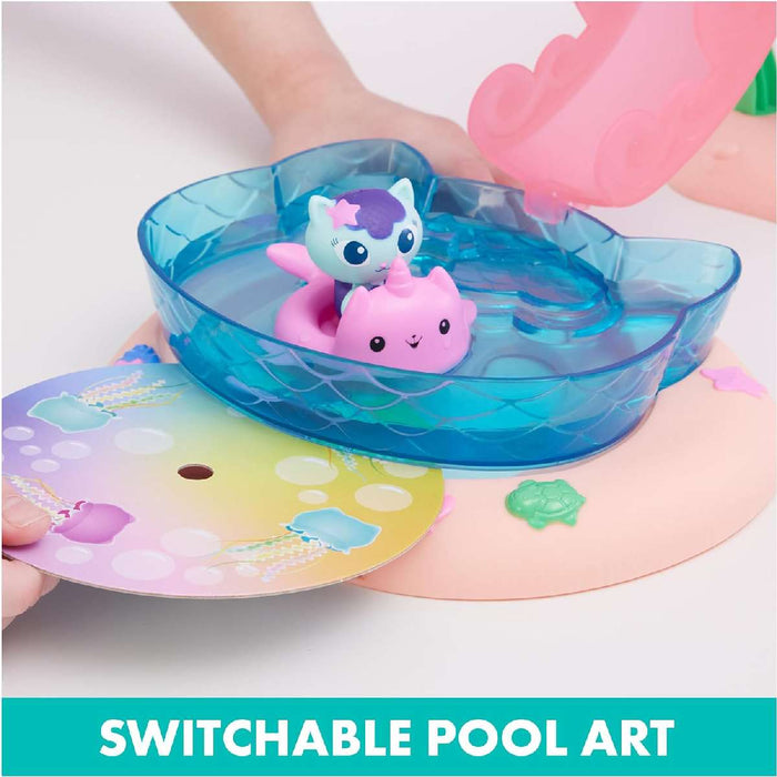 SPIN MASTER Gabby'S Dollhouse Set Di Gioco Piscina Con Gabby E Siregatta - 6067878